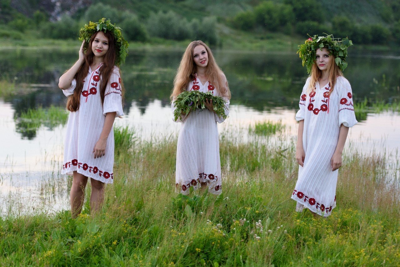 Slavic women in Merida