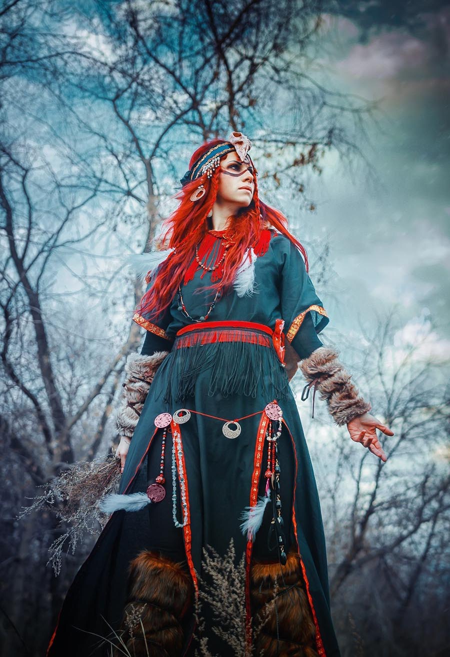 Girls in Slavic costumes underwear in Merida