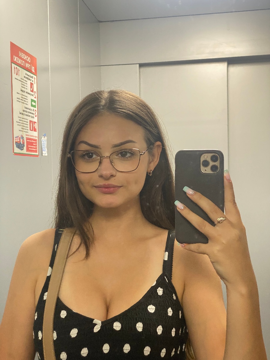 Sexy model Stacy in Merida